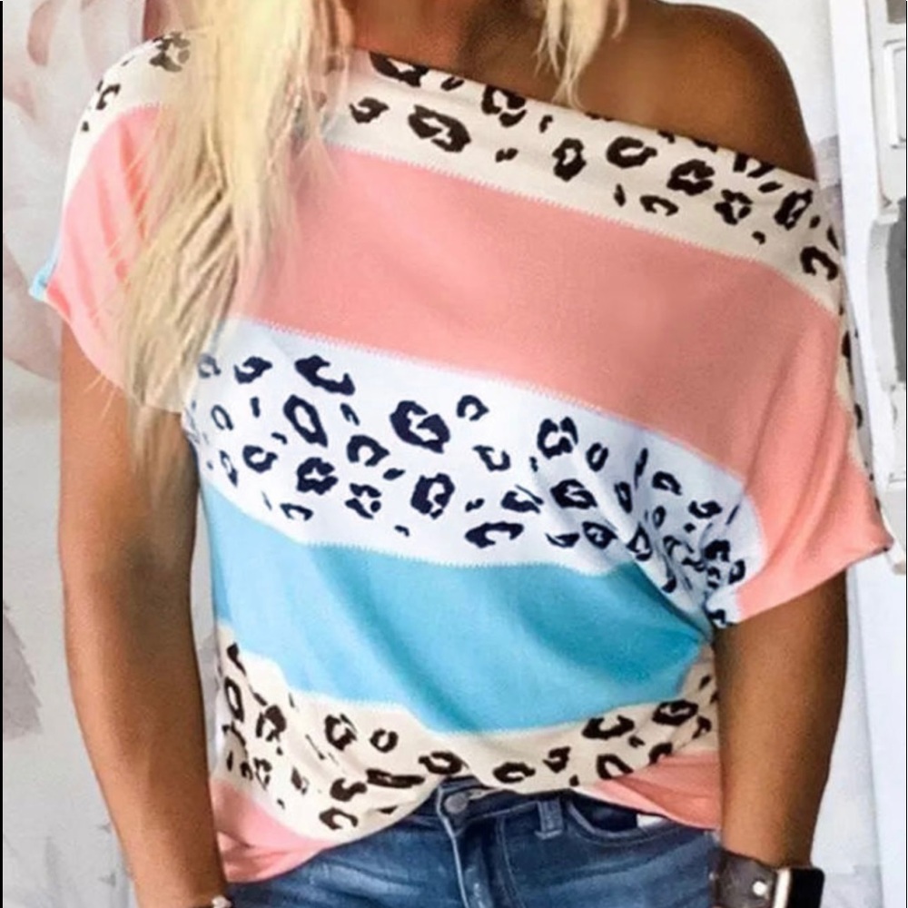 🔥5/$20 Leopard Color Block Short Sleeve Top